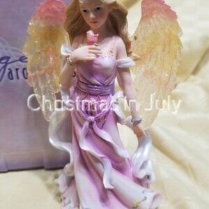 Munro Enterprises 2004 Angels Around Us LOVE Angel Figurine #AA906 in box